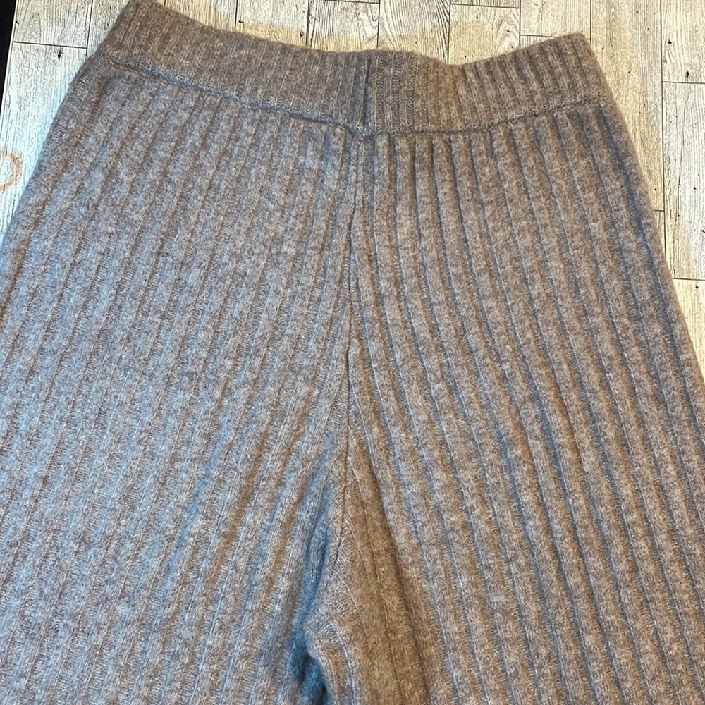 MAMA Rib-knit Wool-blend Pants. Medium - Picture 6 of 10